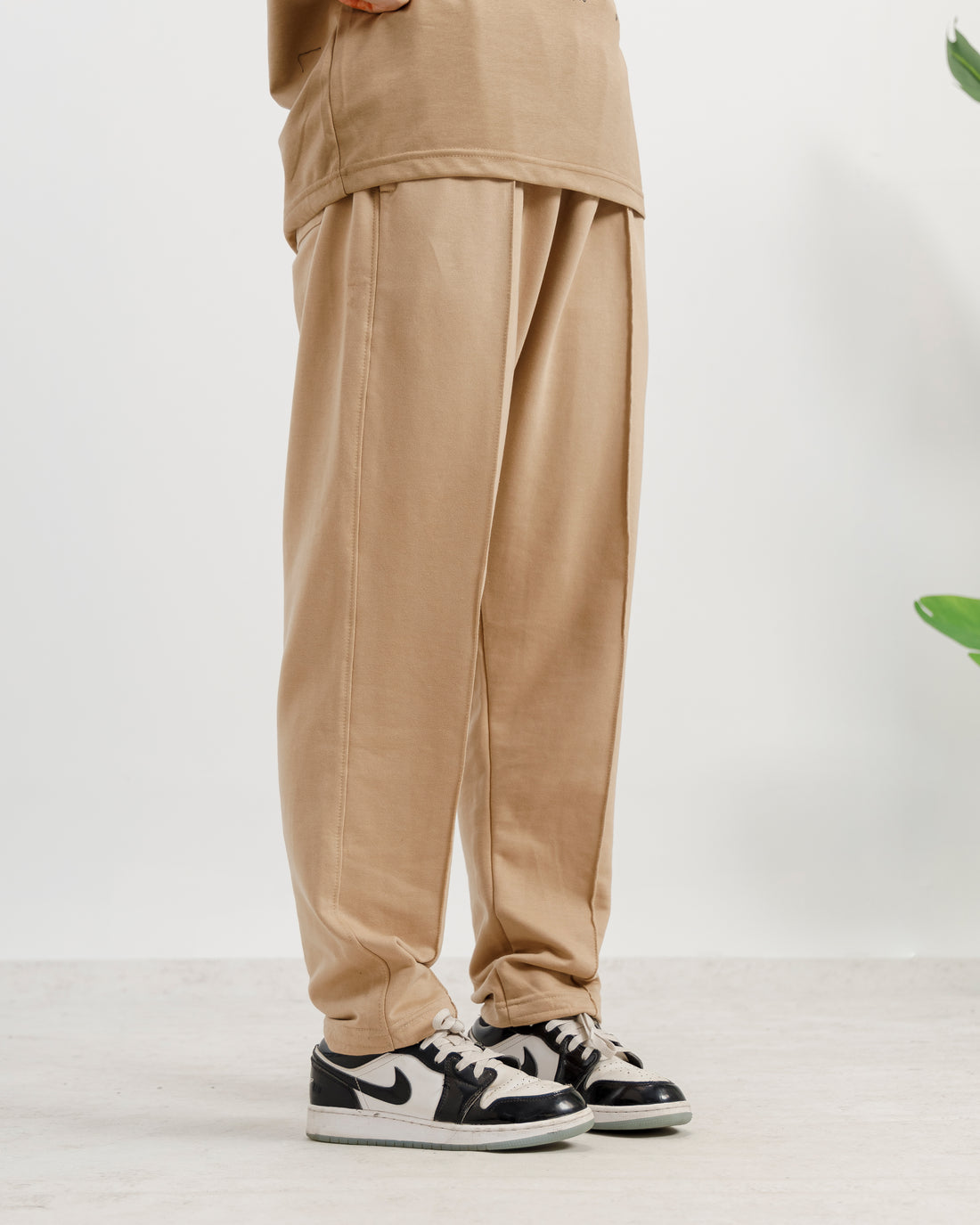 Sandstone Pleated Trouser